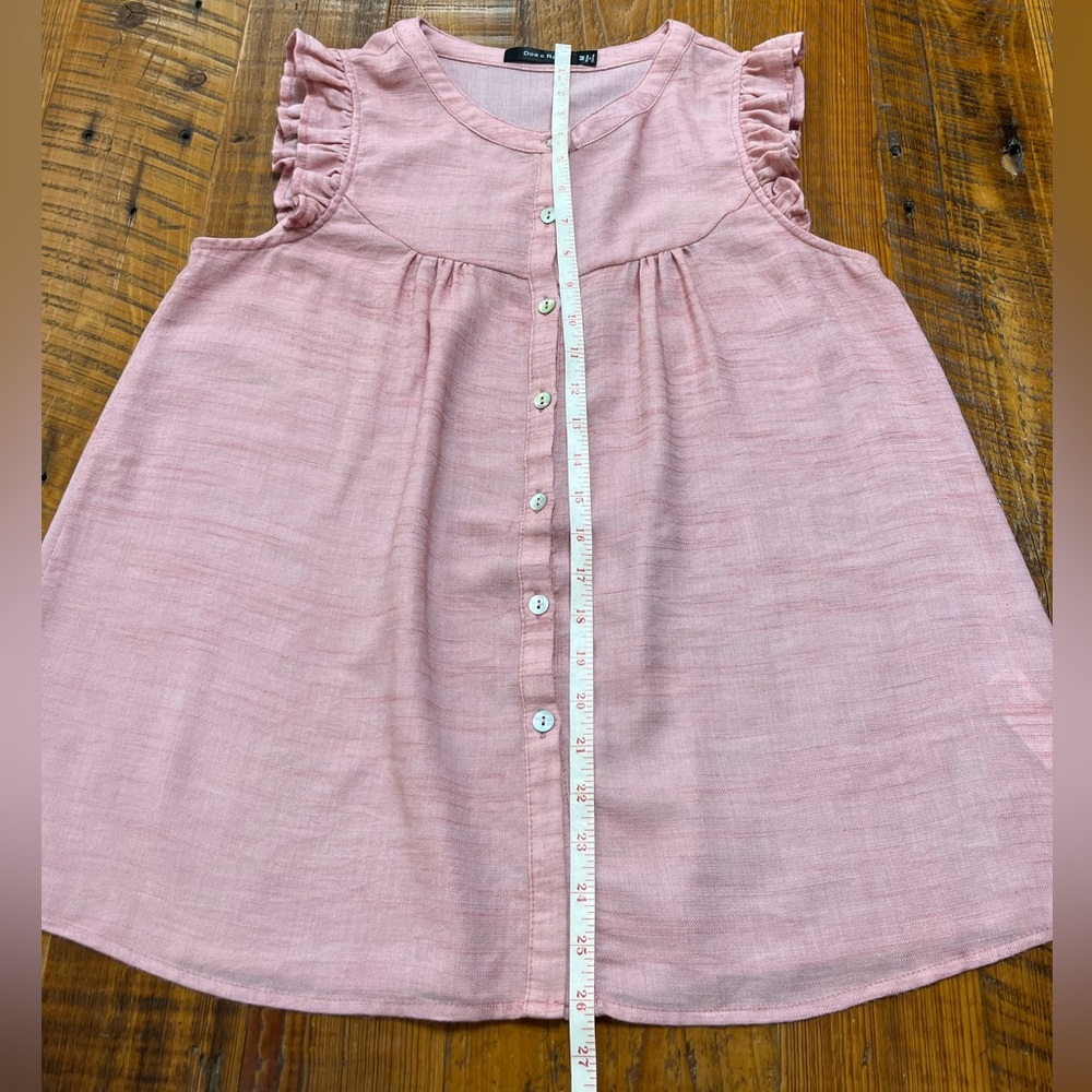 Doe & Rae Ruffle Cap Sleeve Button Down Top Size Medium - Picture 10 of 14